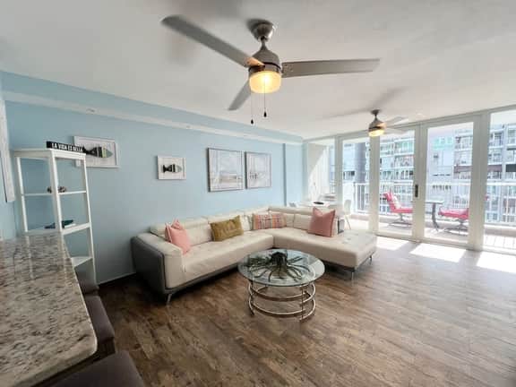 Coral Beach 916