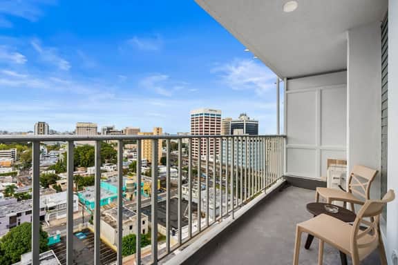 Cond. El Centro 1305