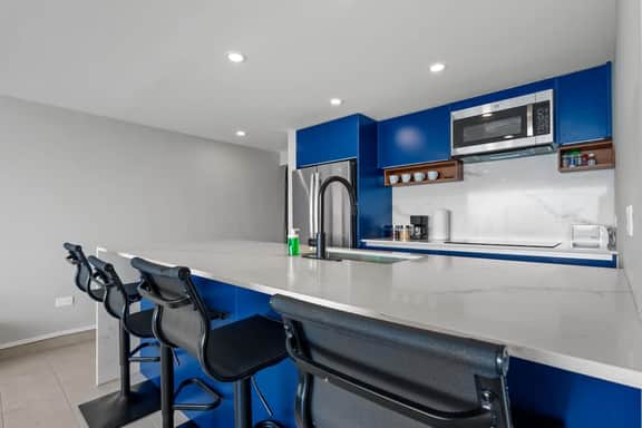 11E (890 Ash.Avenue)